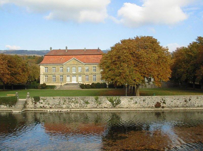 L'Isle Castle, Switzerland